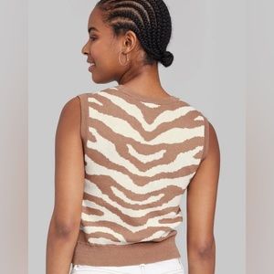 Wild Fable Light Brown Zebra Print Sweater Vest Large NWT